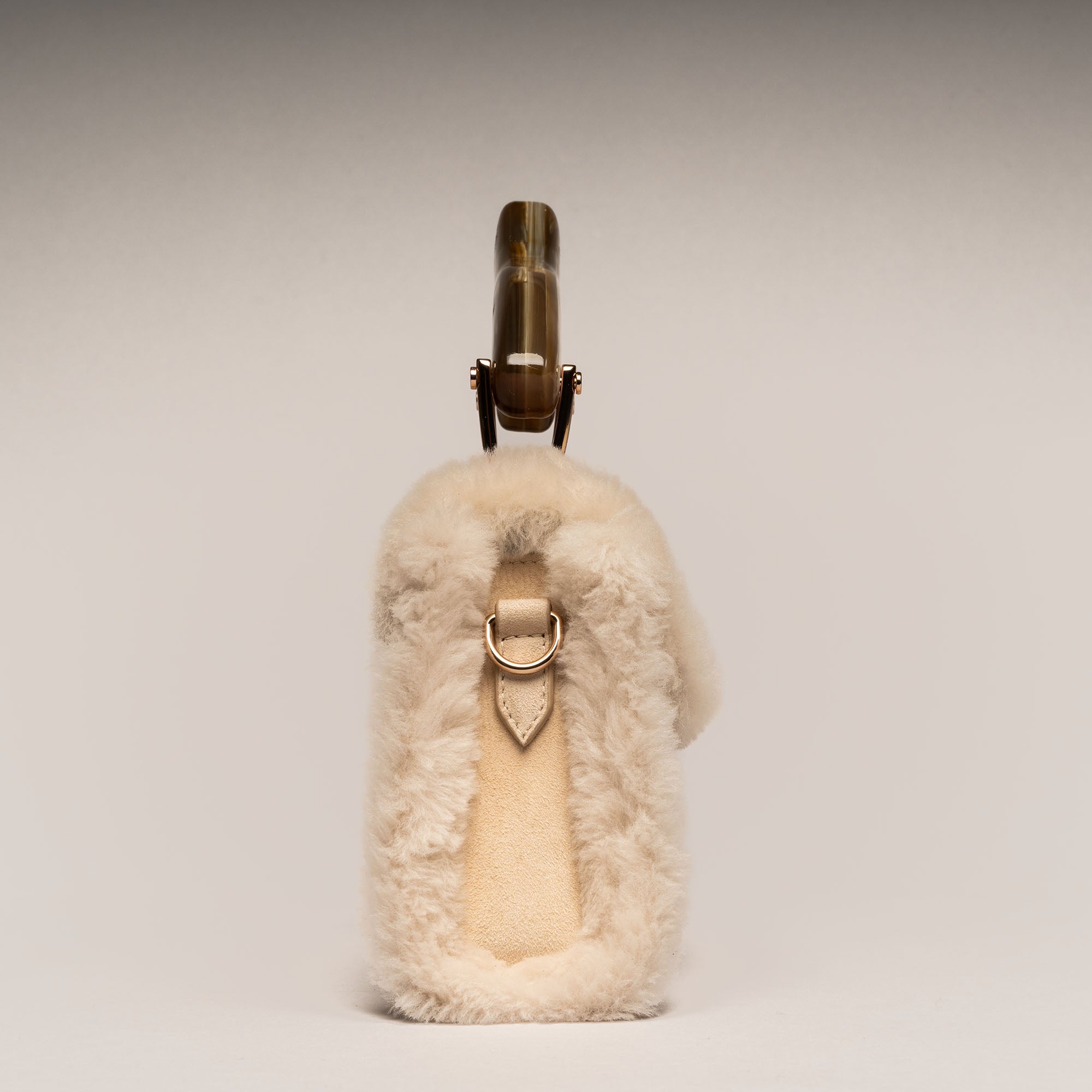 CHIONE CACHA - Borsa in montone con manico in corno